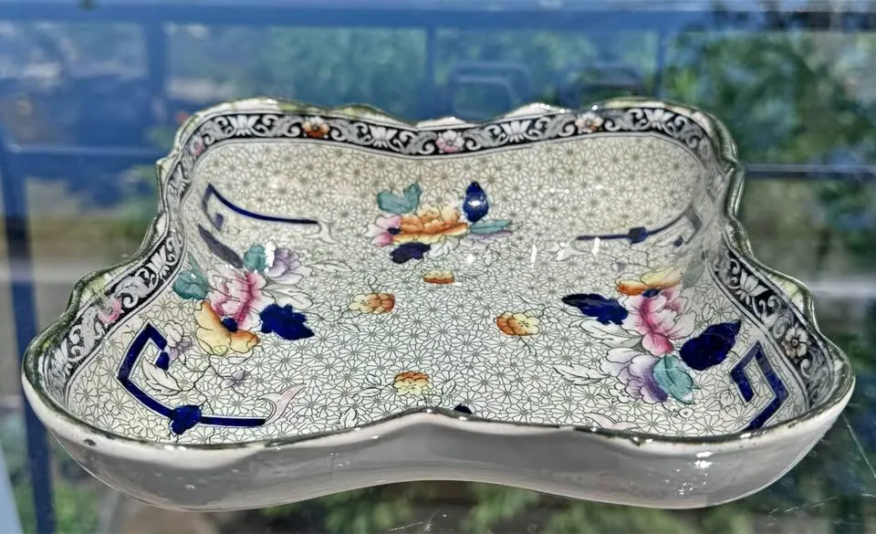 Antique S. Hancock & Sons "Trent" Square Bowl (1912-1923) Rare pattern 6265 - photo 2