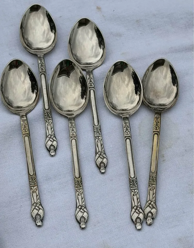 Vintage English Silverware Set - 6 Apostle Spoons, Tongs & 6 Tea Knives with Sterling Silver Bands - photo 4