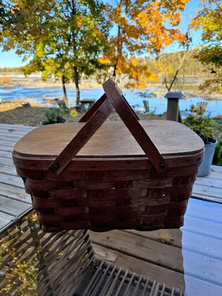Vintage double handled picnic basket - photo 2