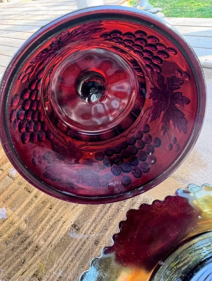 Vintage L.G. Wright Amethyst Carnival Glass Butter Dish - Gold Gilt - photo 4