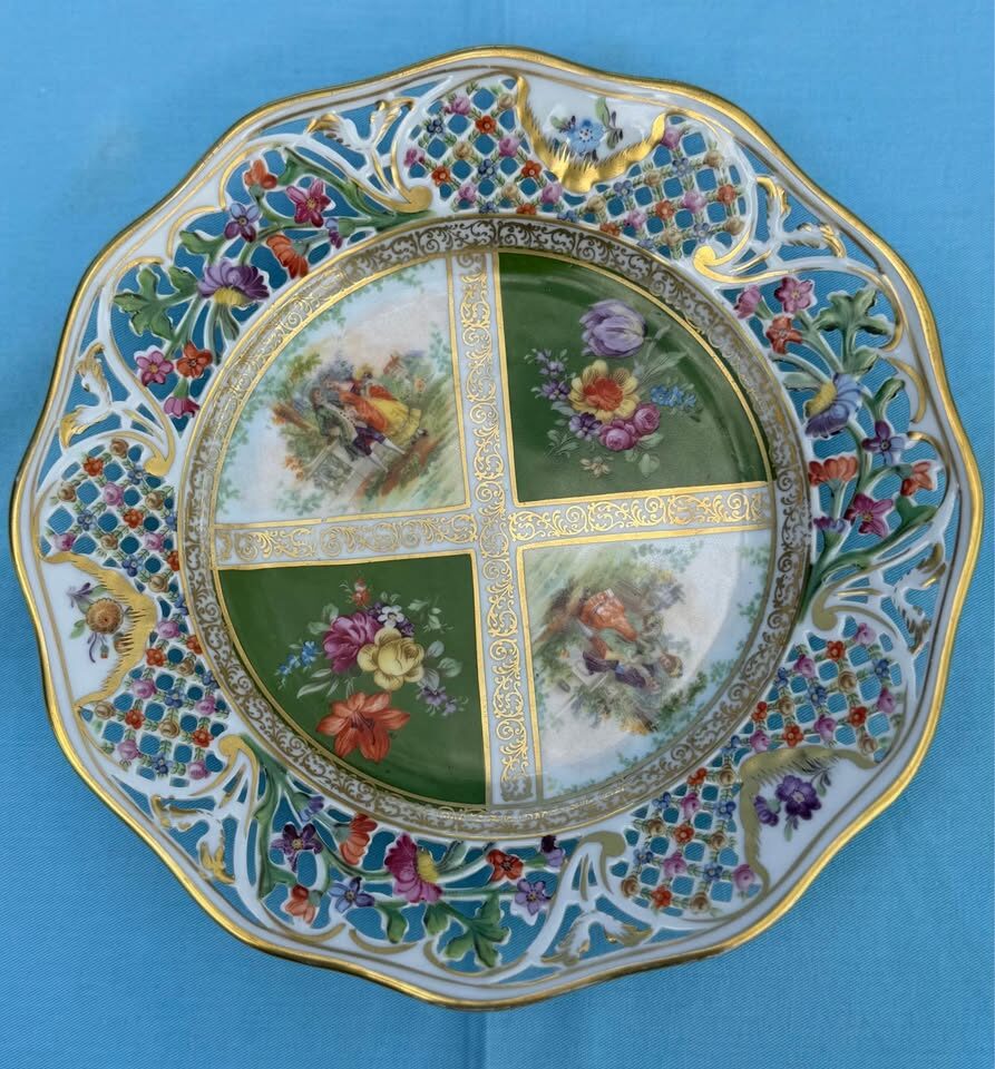 Antique Schumann Bavaria Dresden Reticulated Plate (c.1920) - photo 2