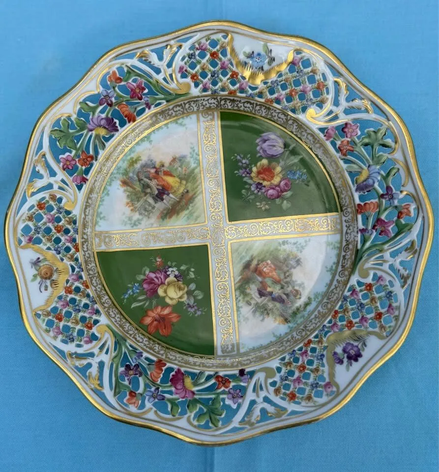 Antique Schumann Bavaria Dresden Reticulated Plate (c.1920) - photo 2