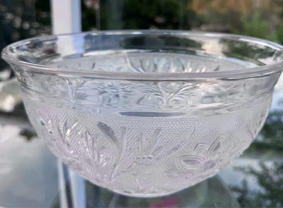 Vintage 9” Glass Bowls - Hazel Atlas "Aurora" & Anchor Hocking "Sandwich" - photo 4