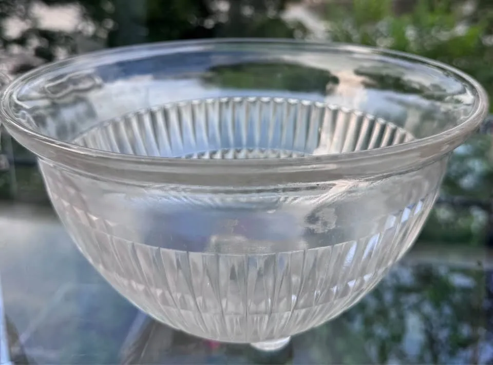 Vintage 9” Glass Bowls - Hazel Atlas "Aurora" & Anchor Hocking "Sandwich" - photo 5