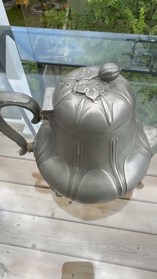 Antique 19thC Thomas Otley Sheffield Pewter Pumpkin Teapot / Unique Vase - photo 1