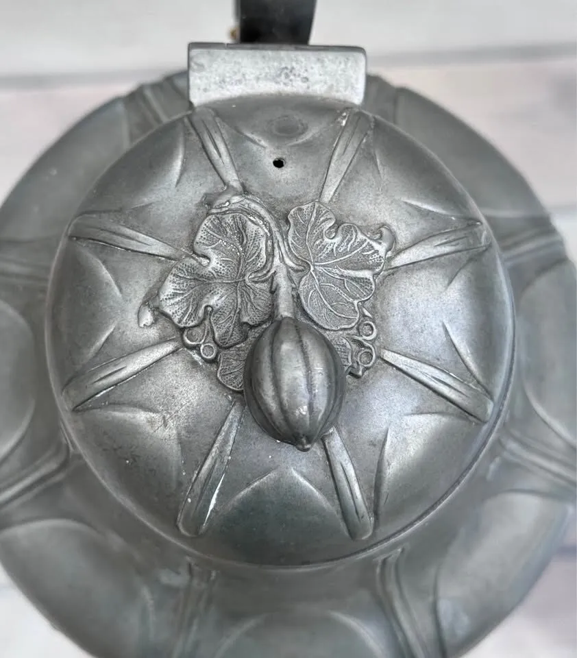 Antique 19thC Thomas Otley Sheffield Pewter Pumpkin Teapot / Unique Vase - photo 5