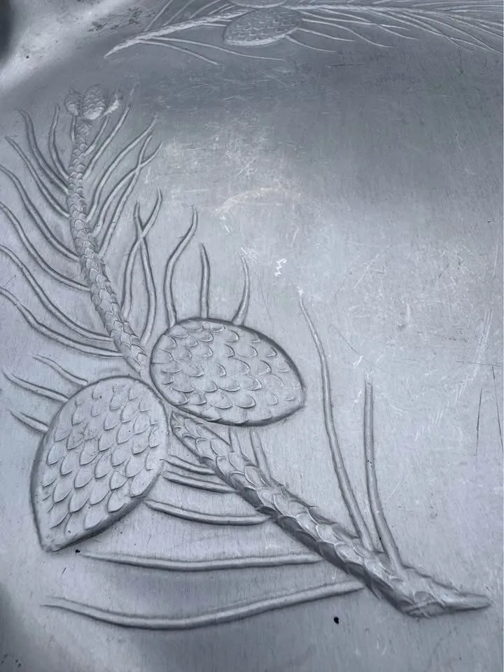 Vintage 1950s Hammercraft Canada Hammered Aluminum Serving Tray Pinecone Motif - photo 3