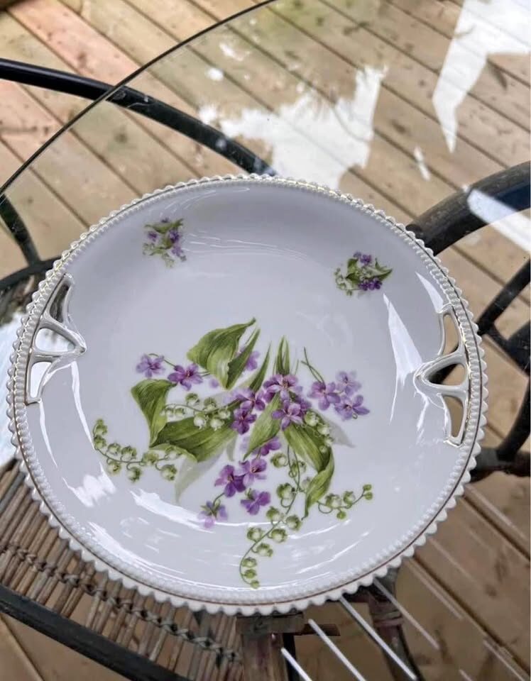 Antique P.K. Silesia Hand-Painted Porcelain Plate with Handles (WWI Era). - photo 1