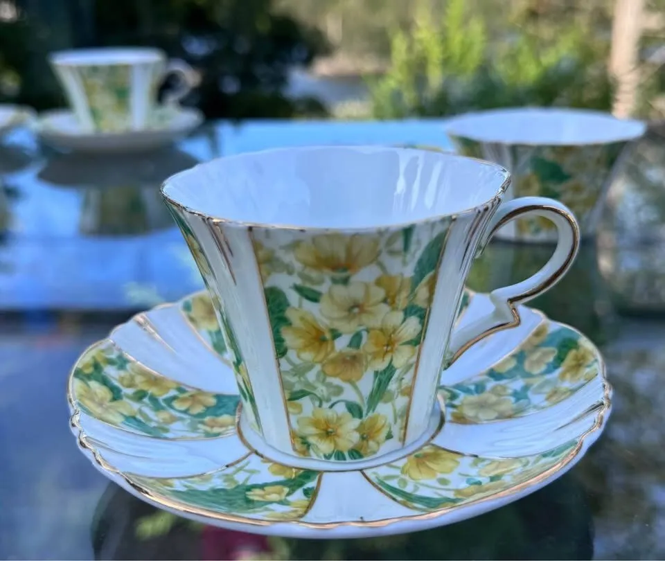Vintage Royal Albert "Primrose" Bone China Tea Set - 20 Pcs (Service for 5) - photo 5