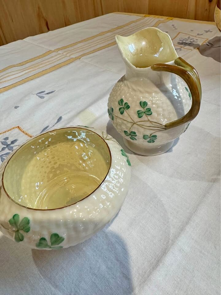 Rare Vintage Belleek Shamrock Creamer and Open Sugar Bowl, 1926-1946 - photo 1