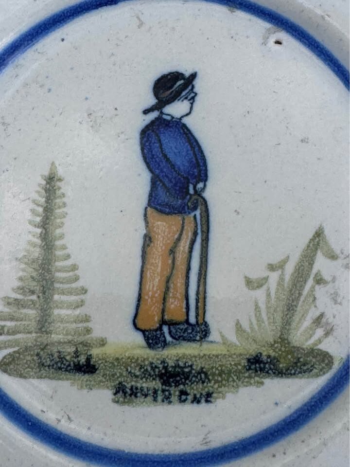 Antique Hand-Painted HB Quimper Square Faience Plate - "Petit Breton" Man - photo 3