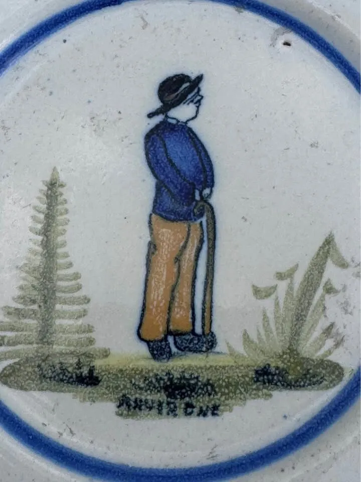 Antique Hand-Painted HB Quimper Square Faience Plate - "Petit Breton" Man - photo 3