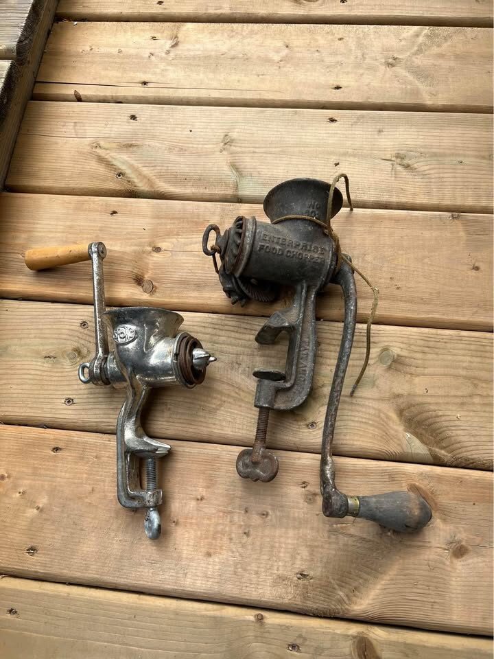 Antique Food Choppers - photo 2