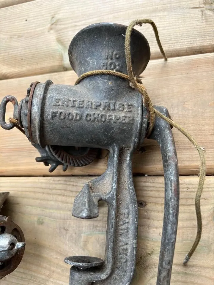Antique Food Choppers - photo 3