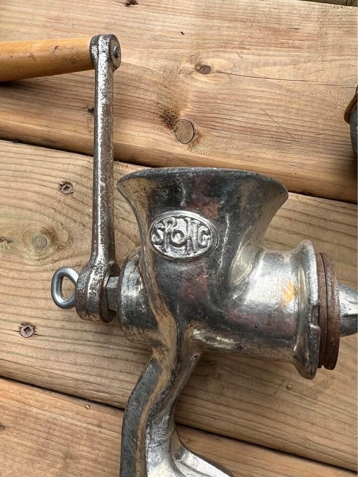Antique Food Choppers - photo 4