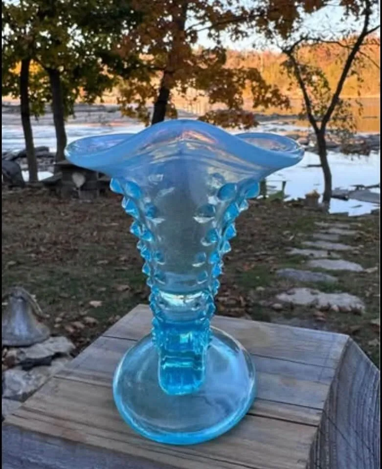 Vintage Fenton Blue Opalescent Hobnail Cornucopia Glass Vase / Candle Holder - 4" - photo 4