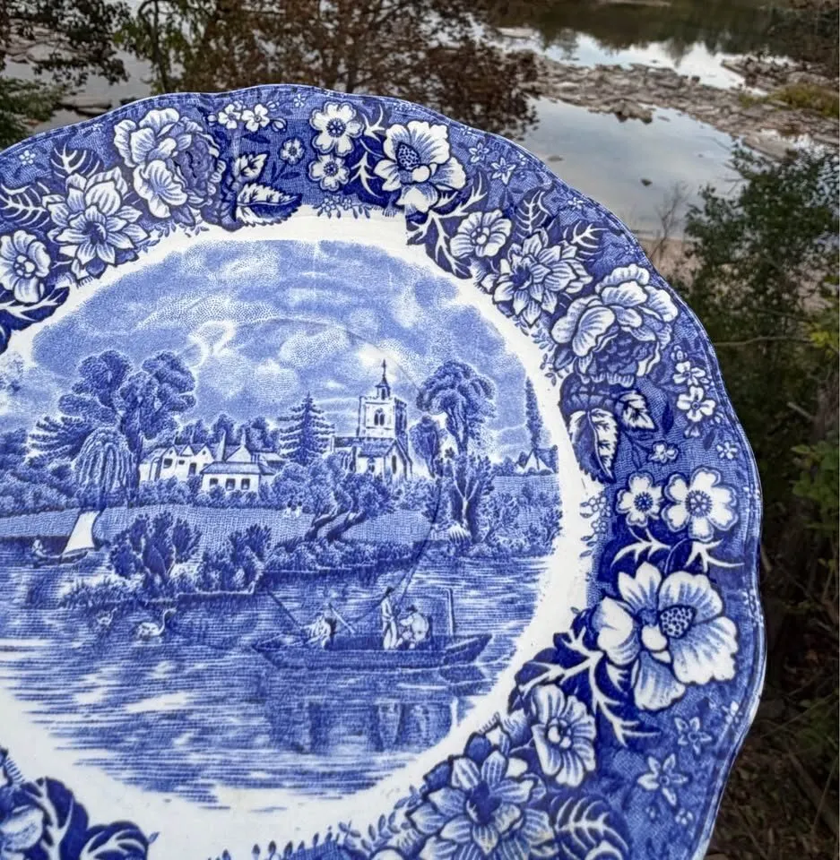 Vintage Blue & White Wall Plate Decor - Made in England - photo 7