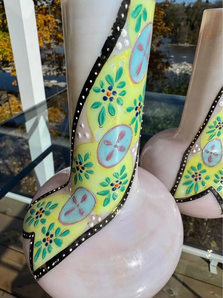 Antique Bavarian Art Glass Vases Matching Pair, Hand Enamelled - photo 5