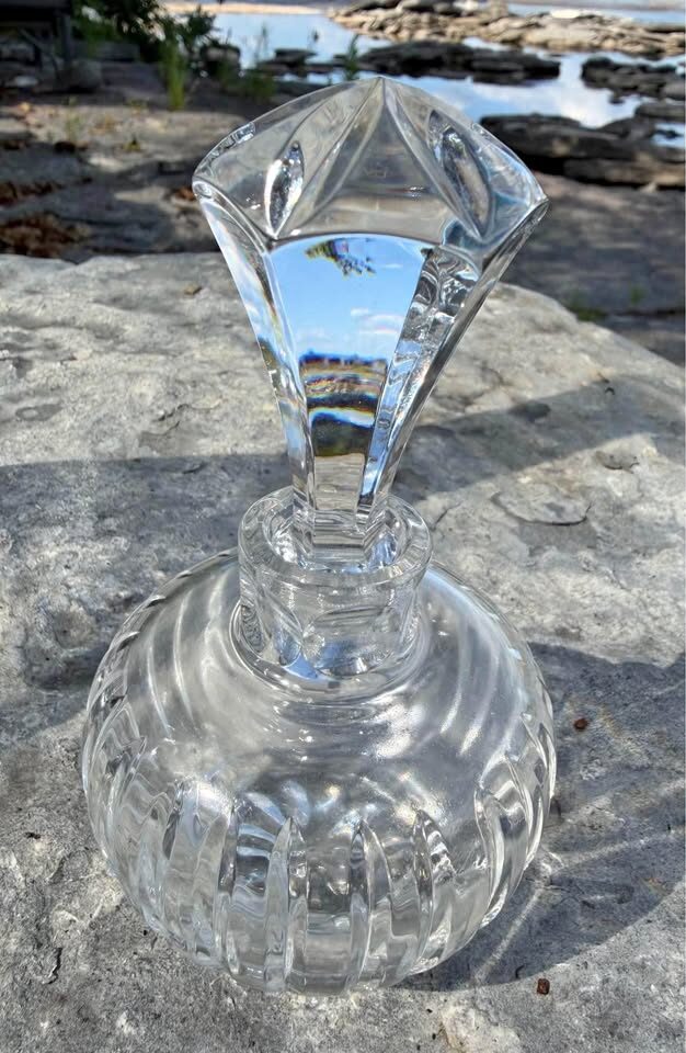 Vintage Cut Crystal Perfume Bottle & Stopper – Waterford Vanity Pattern - photo 2