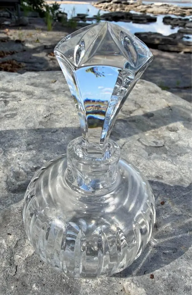 Vintage Cut Crystal Perfume Bottle & Stopper – Waterford Vanity Pattern - photo 2