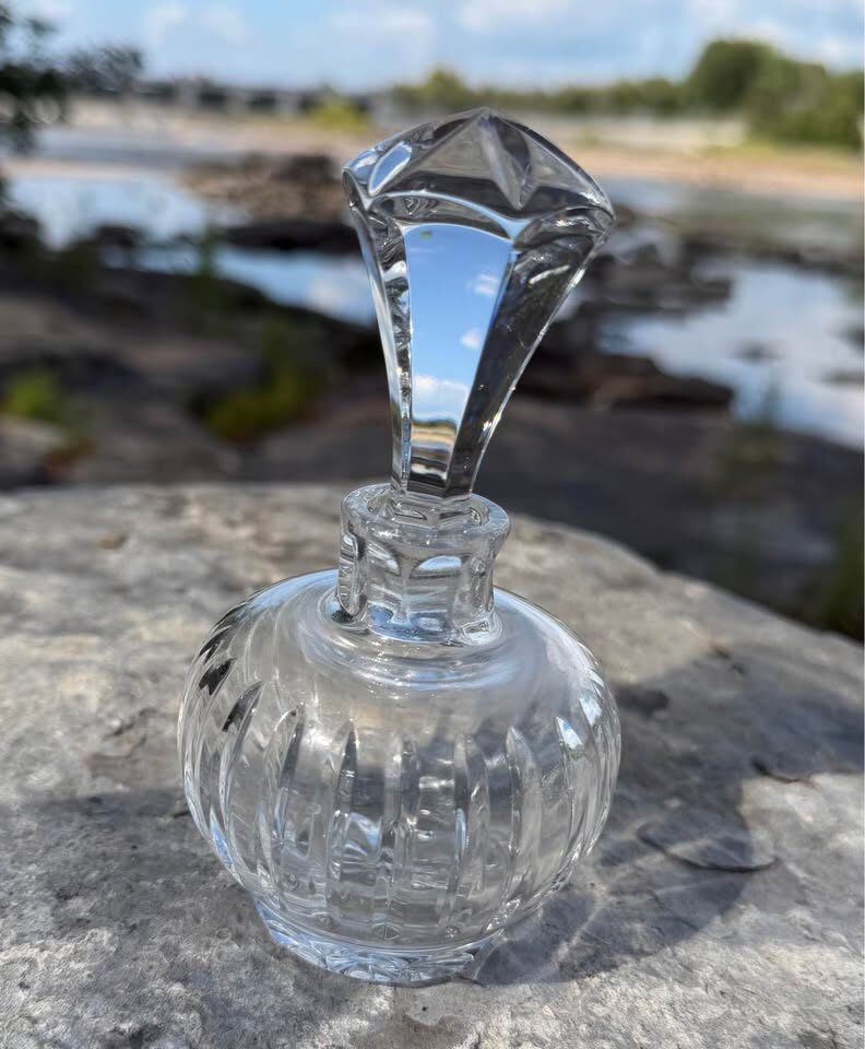 Vintage Cut Crystal Perfume Bottle & Stopper – Waterford Vanity Pattern - photo 4