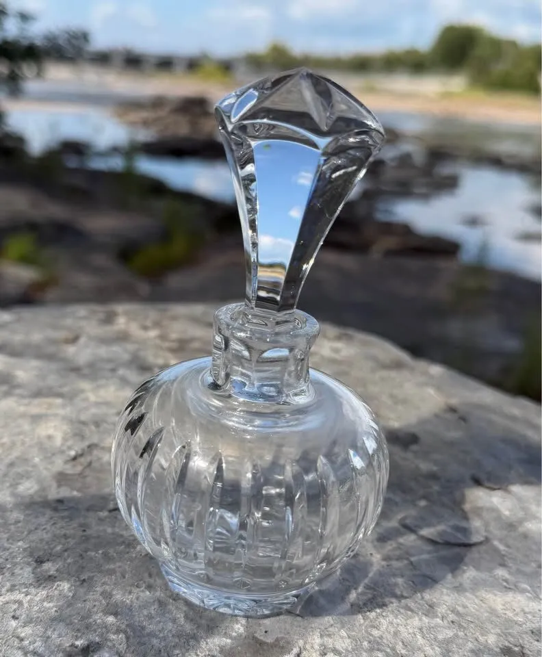 Vintage Cut Crystal Perfume Bottle & Stopper – Waterford Vanity Pattern - photo 4