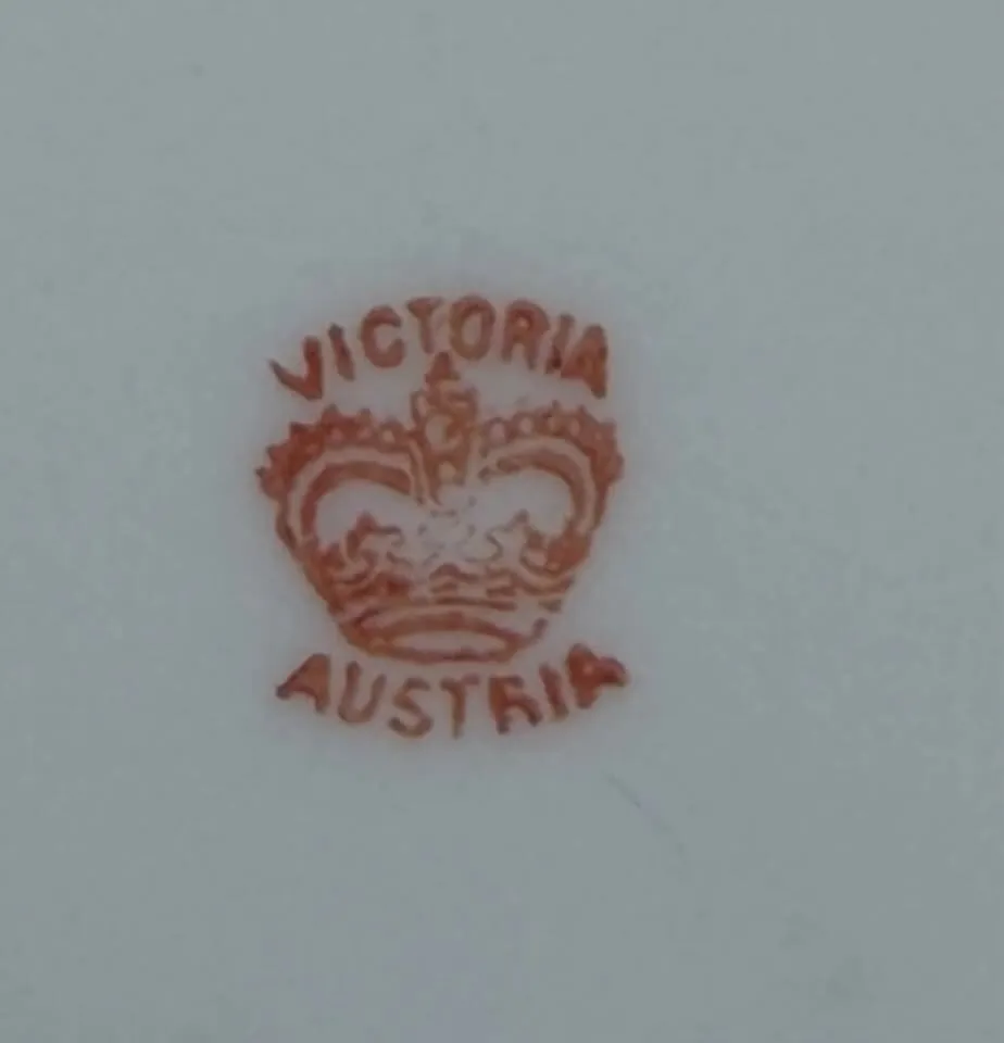 Antique Portrait Plates - 1905 St. Louis Souvenir & Victoria Austria - photo 6