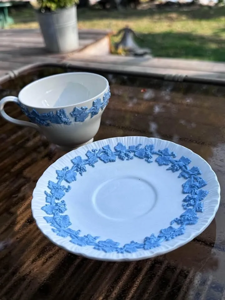 Wedgwood Embossed Queensware Cup and Saucer - photo 2