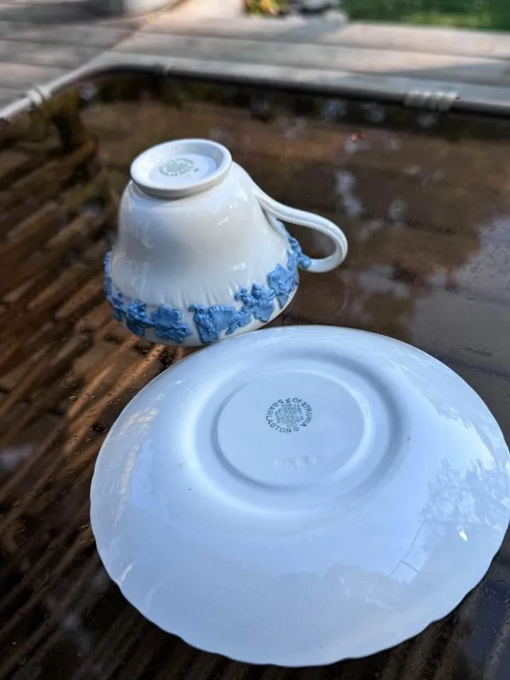 Wedgwood Embossed Queensware Cup and Saucer - photo 3