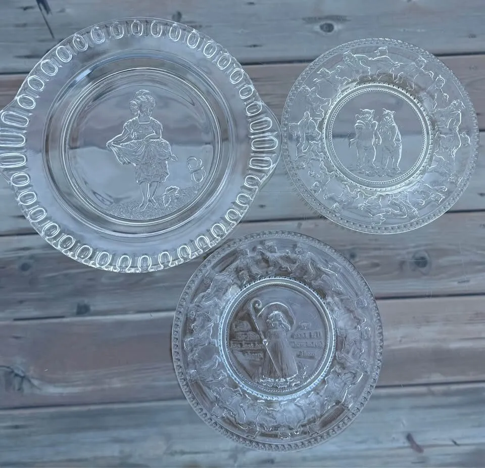 Clear Pressed Glass Nursery Rhyme Plates - Set of 3 Vintage Mother Goose Cottage Decor - photo 4