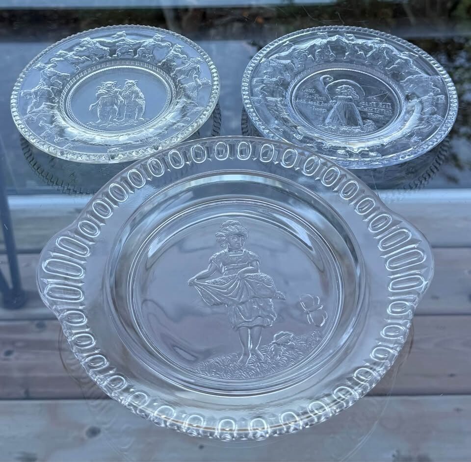 Clear Pressed Glass Nursery Rhyme Plates - Set of 3 Vintage Mother Goose Cottage Decor - photo 9