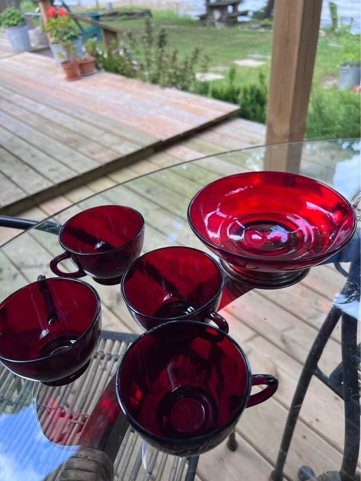 Vintage Ruby red bowl & cups - photo 2