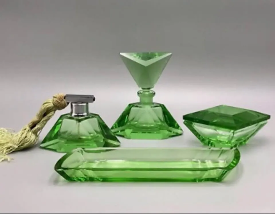 Vintage Art Deco Green Cut Crystal Glass Vanity Jar with Lid - photo 9