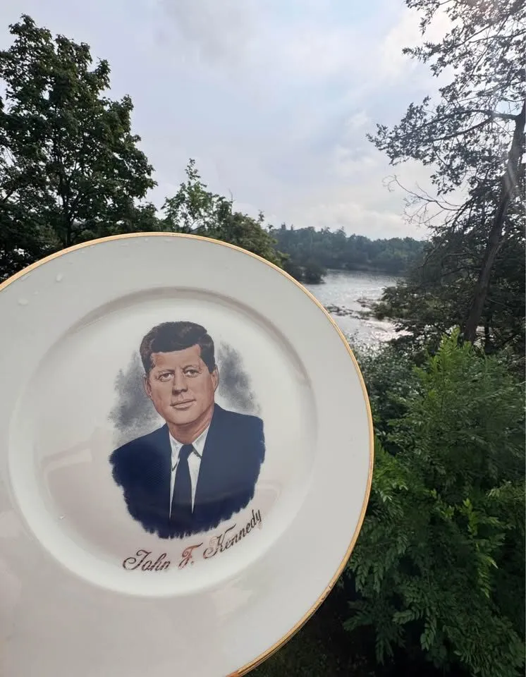 Rare Vintage 1960s JFK Commemorative Plate - NC Bavaria Western Germany Porcelain - photo 6