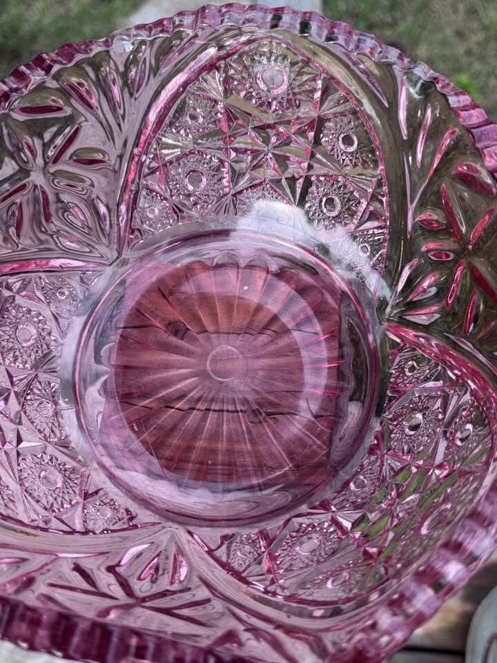 Vintage L.E. Smith Pink Carnival Glass Bowl - Quintec Pattern (stamped S) - photo 2