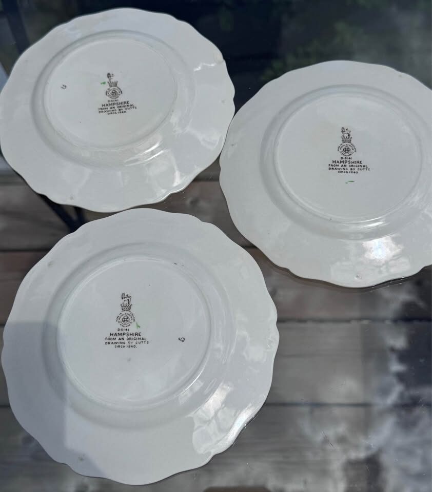 Royal Doulton Hampshire 3 Plates D6141 - photo 2