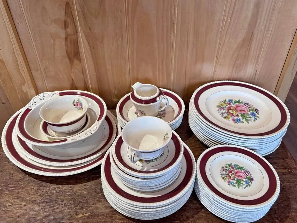 Solian Ware by Simpsons Potters Partial Set or Replacement Pieces - photo 1