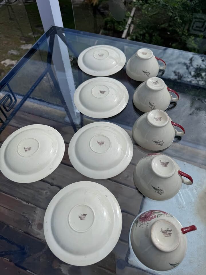 Collectible Susie Cooper Red Tiger Lily teacups and saucers 1930s - photo 6