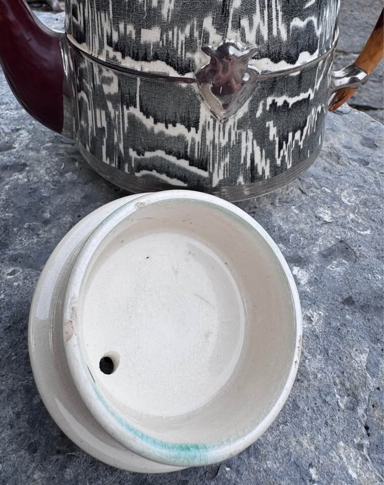 Rare Vintage 1930s Arthur Wood "Silver Shield" Teapot - Art Deco English Pottery - photo 8