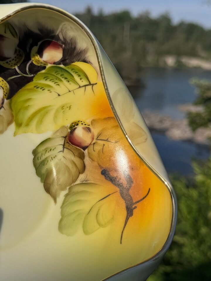 Antique Nippon Noritake Hand Painted Chestnut/Acorn Scalloped Bowl (Circa 1910s) - photo 9