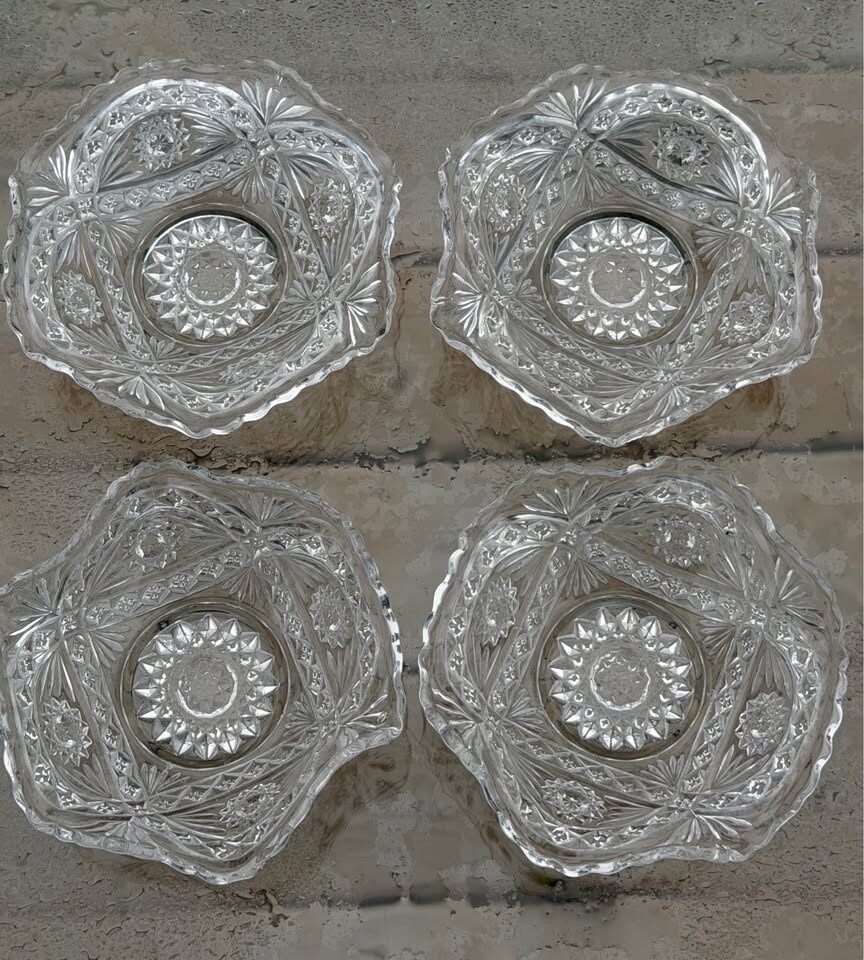 Set of 4 Antique 1905 Imperial Glass "Roanoke Star / Hobstar" Berry Bowls - photo 2