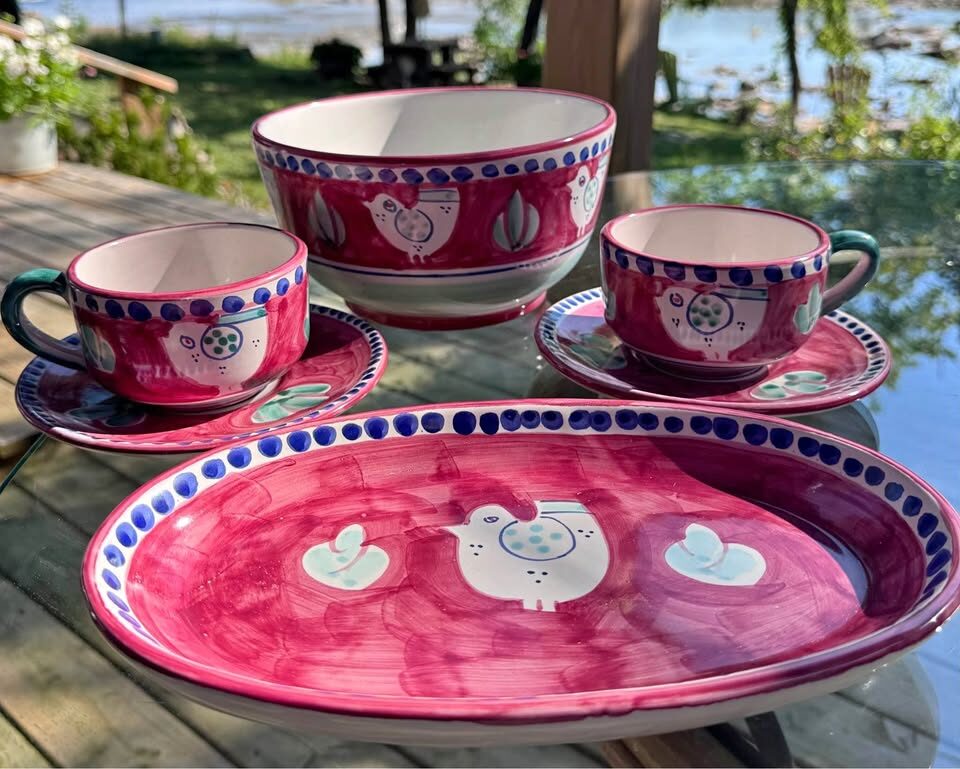 Hand-Painted Italian Pottery 6-Piece Set - Chicken - Mixed Vietri sul Mare Makers - photo 2