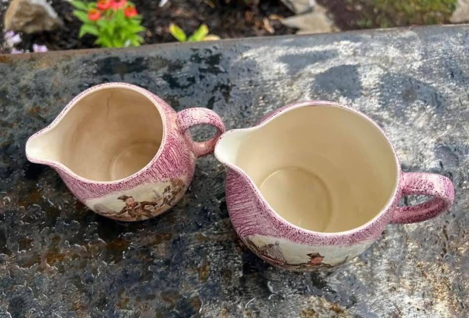 Vintage Lancaster & Sandland Pink Lusterware Pitchers - Dickens Set - photo 2
