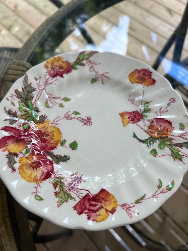 7-Pc Royal Doulton "Sherborne" Fine China Set (D5915) - Pristine - photo 3