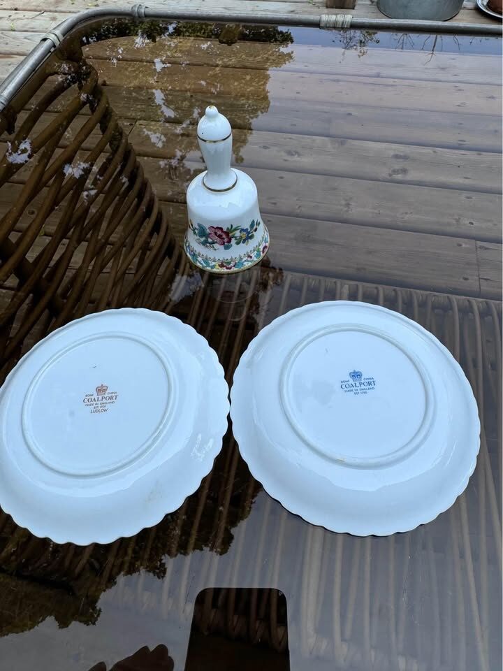 Vintage Trinket Dishes & Bell - photo 6
