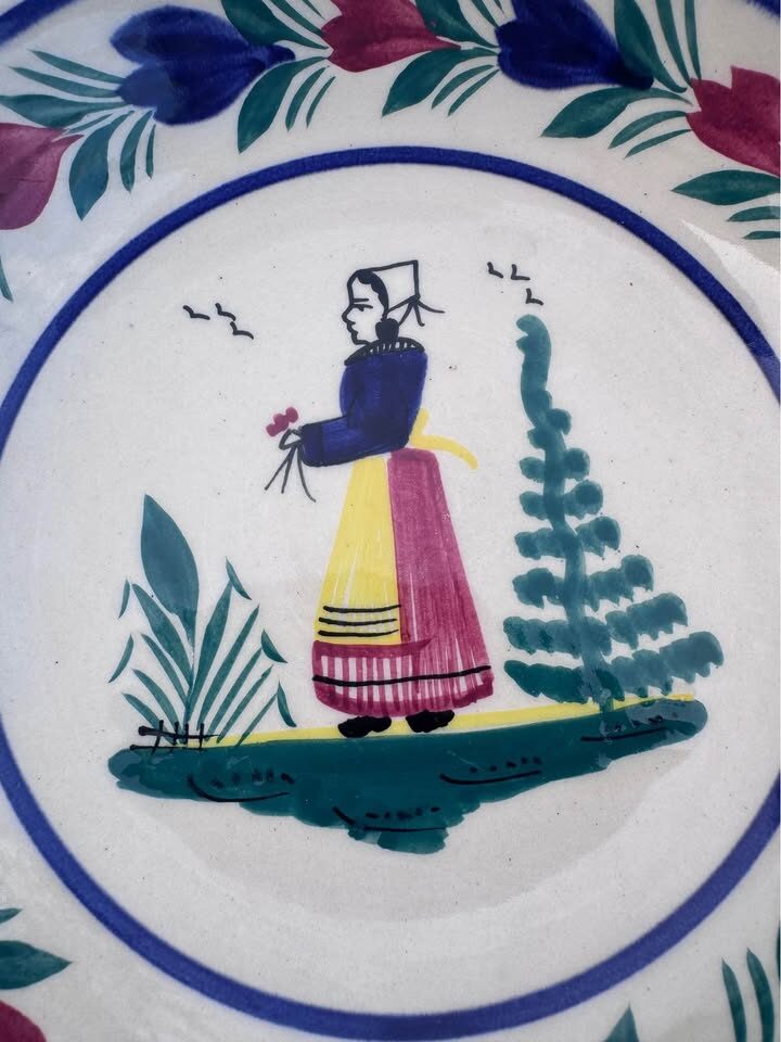 Vintage Henriot Quimper France 7” Hand-Painted Faience Bowl - Breton Woman - photo 6