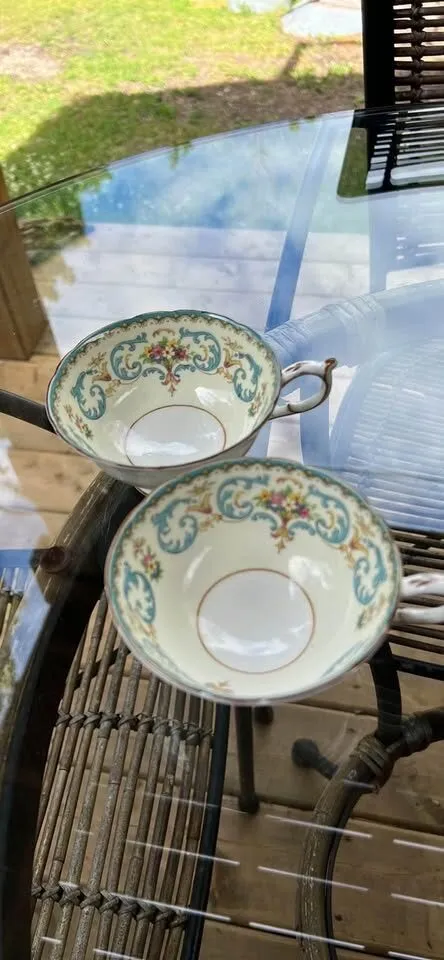 1930s Paragon Queen Anne Dinnerware for 4 - photo 4