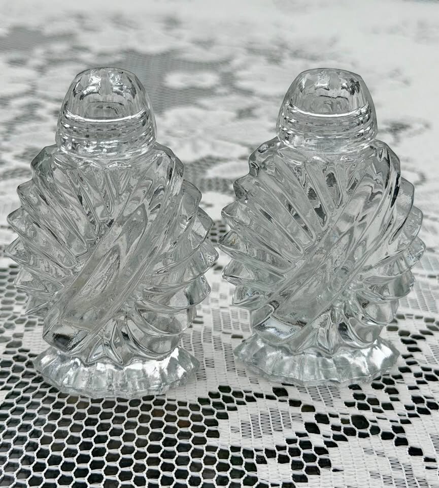 Vintage Bohemia All Glass Swirl Salt And Pepper Shakers 3 inches high - photo 1
