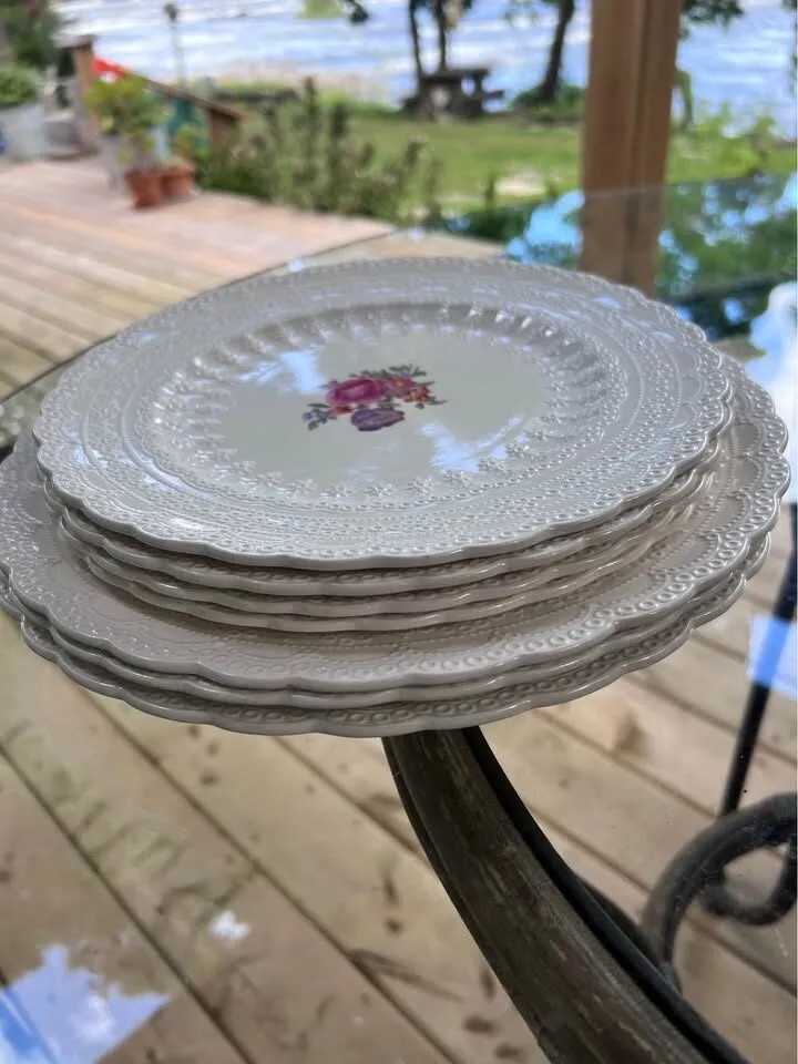 Spode Copeland “Claudia” Dinner Plates Partial Set - photo 10