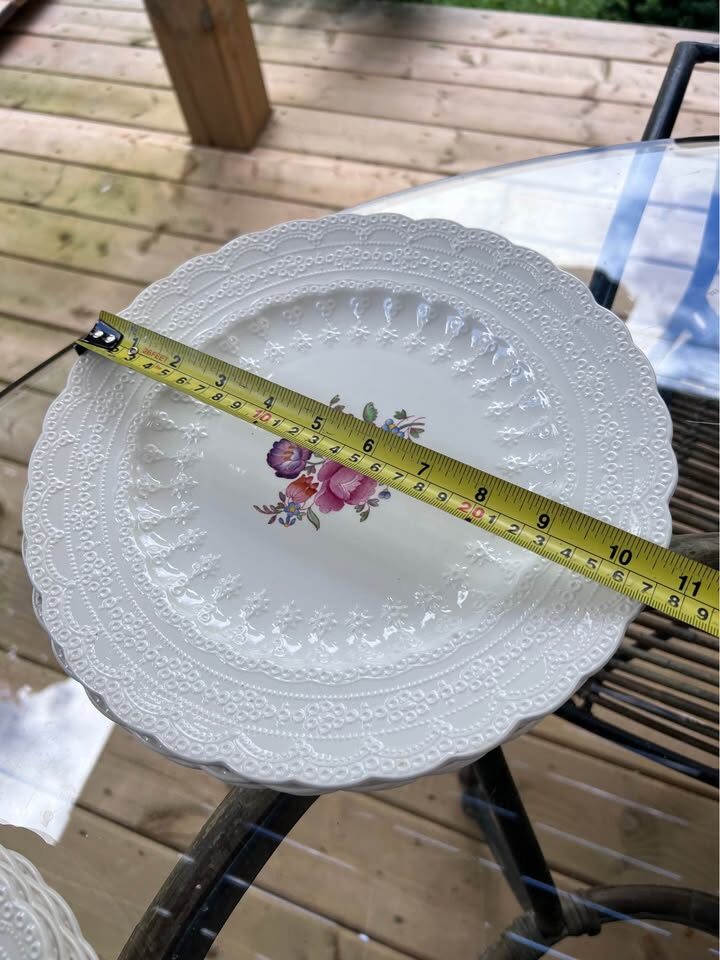 Spode Copeland “Claudia” Dinner Plates Partial Set - photo 9